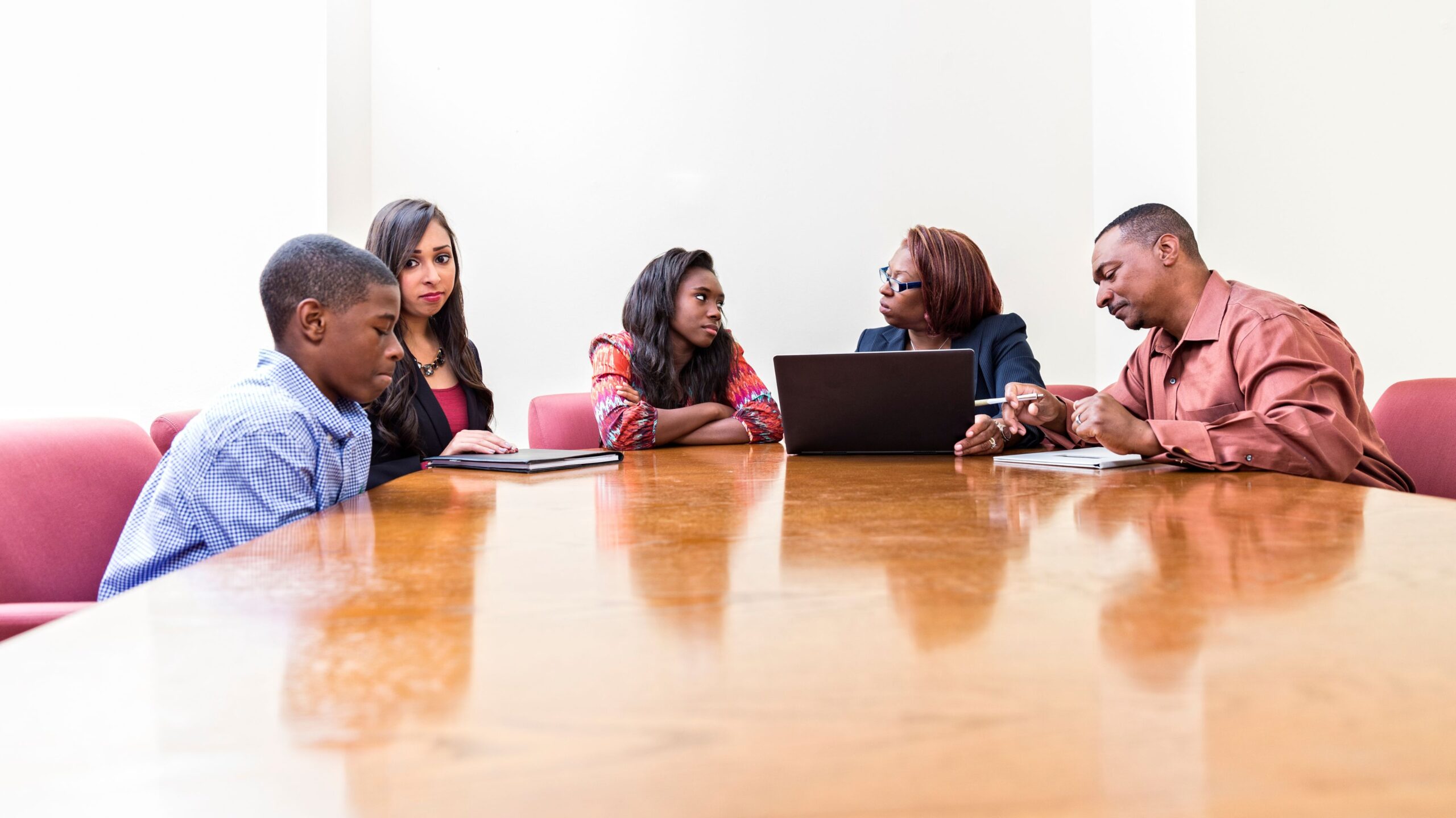 Perilaku vs Pengelolaan Kelas: Apa Bedanya?